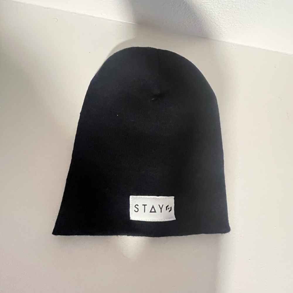 STAY WEAR BLACK BEANIE